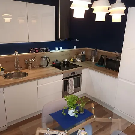 T2 40 M2 Rue Du Casino Centre-ville Climatise 1 Balcon Apartment
